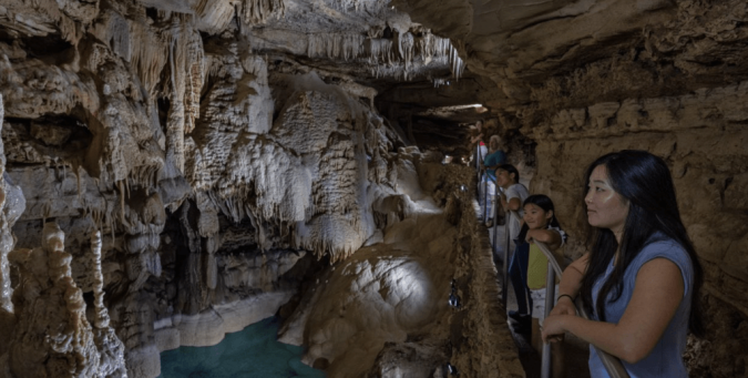 Natural Bridge Caverns