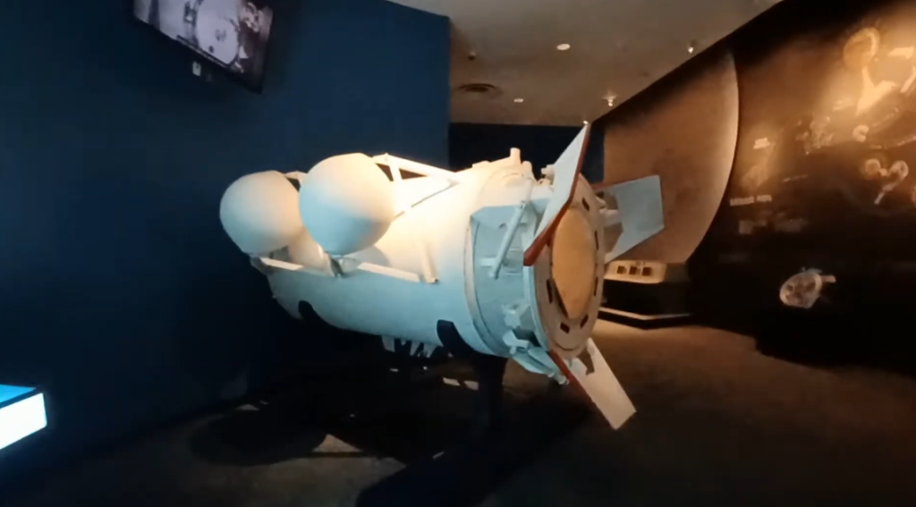 Saturn V and other iconic launch vehicles