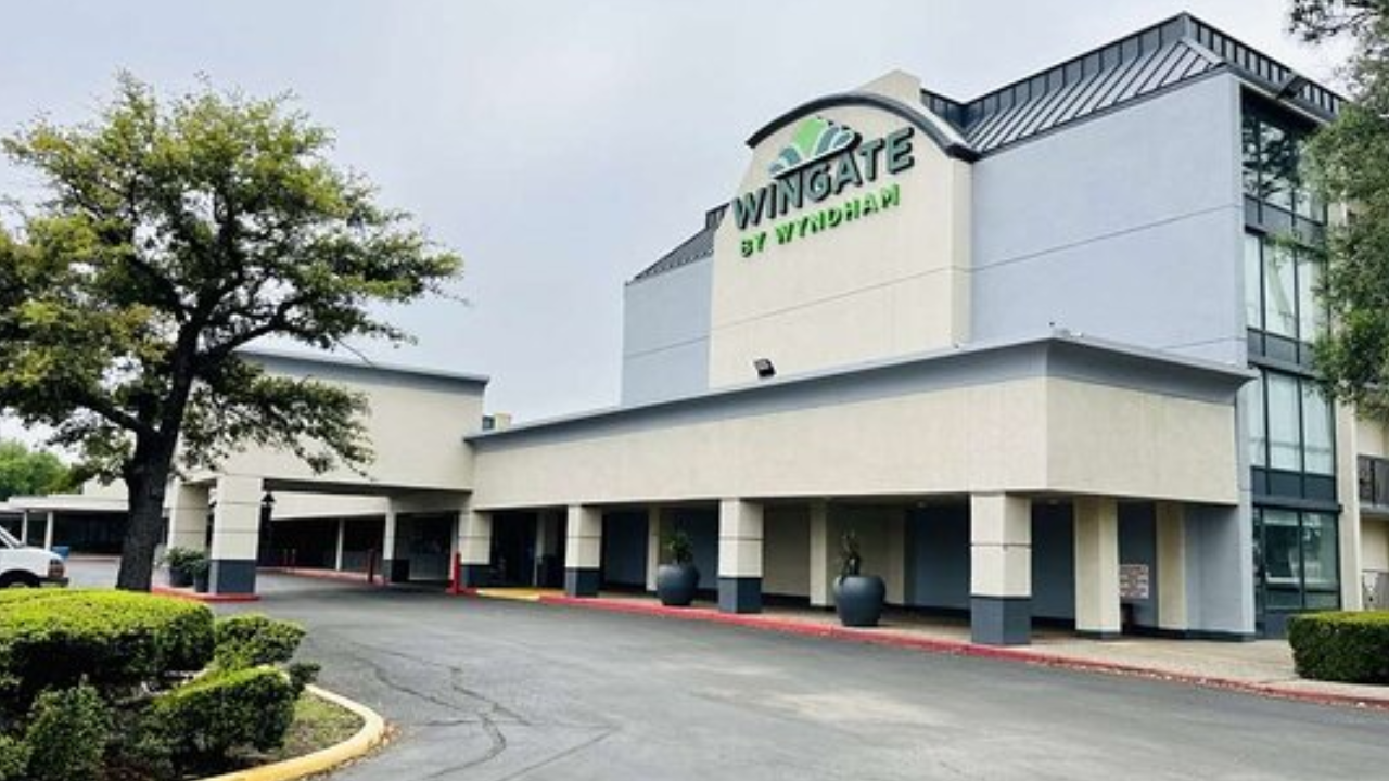 wyndham houston near nrg park medical center