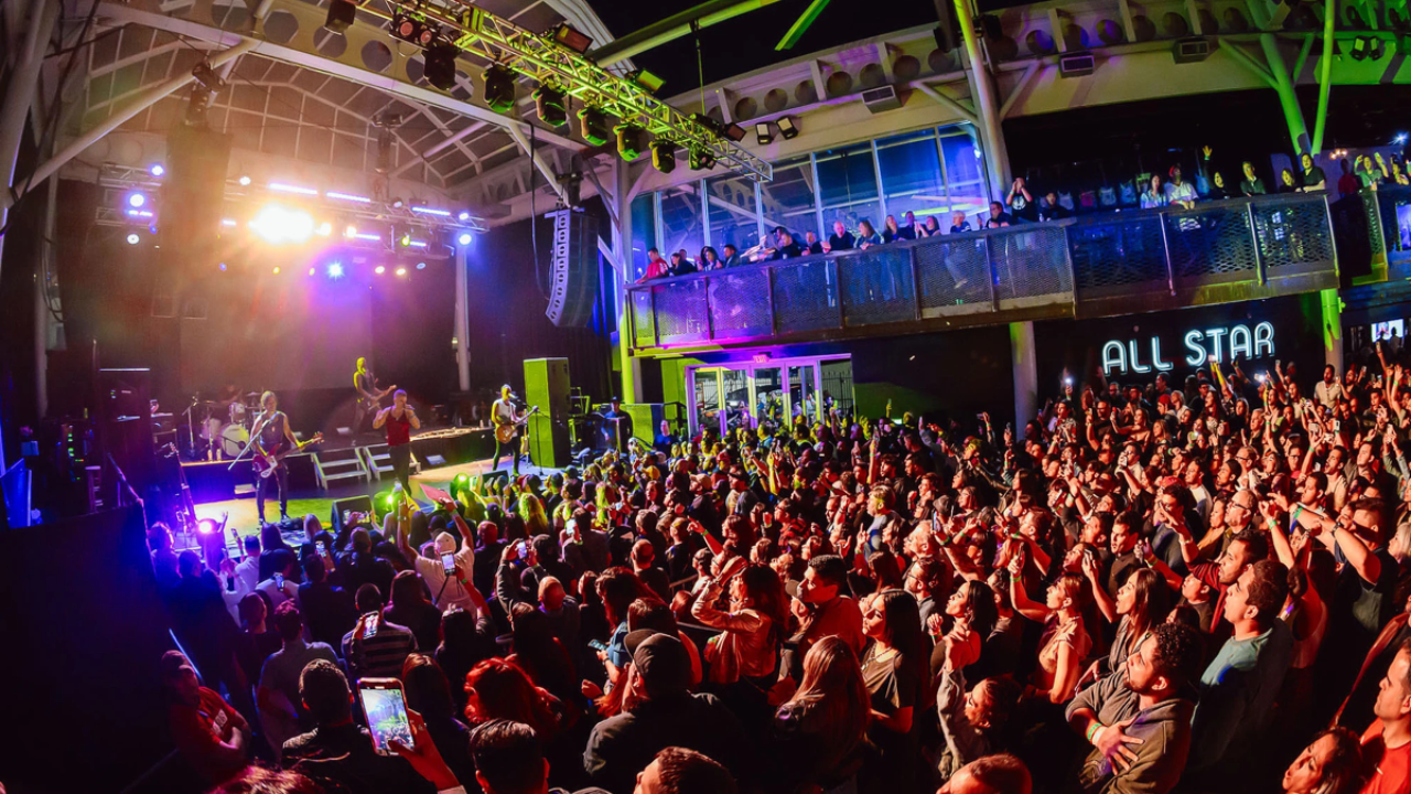 warehouse live