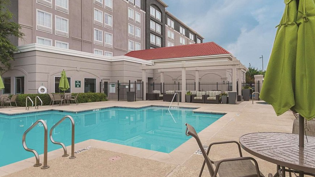 la quinta inn and suites by wyndham arlington north six flags dr
