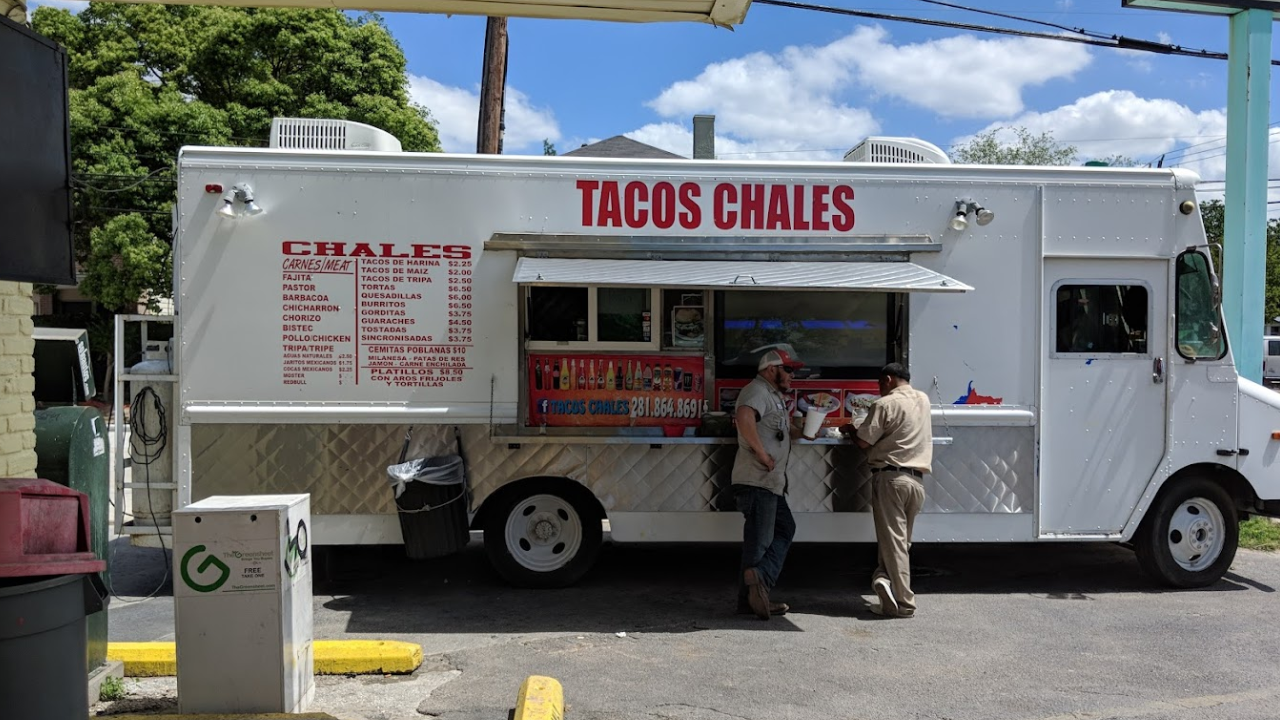 tacos chales – food truck on broadway street